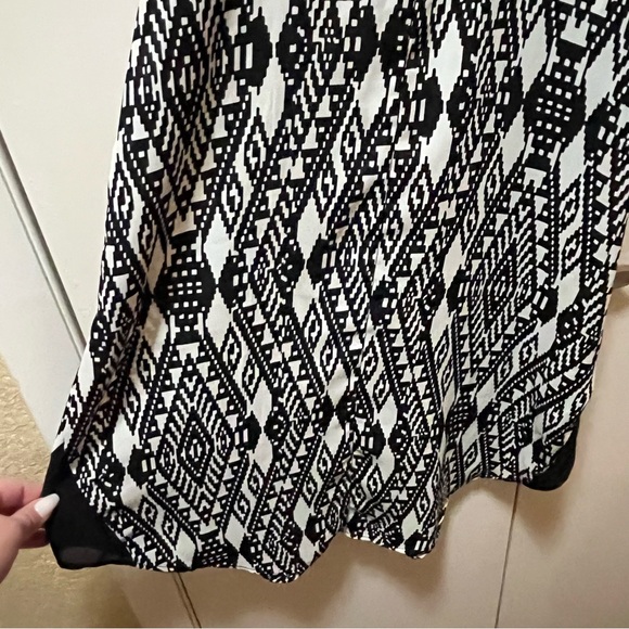 My Beloved Black and White Aztec Pattern Camisole Dress - Picture 3 of 8